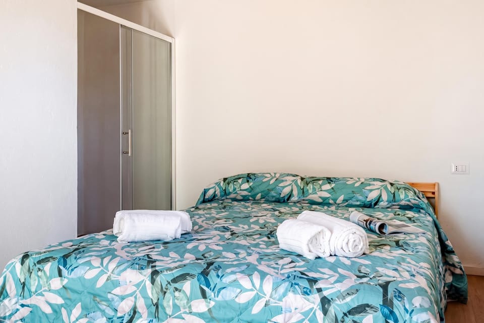 Second bedroom
