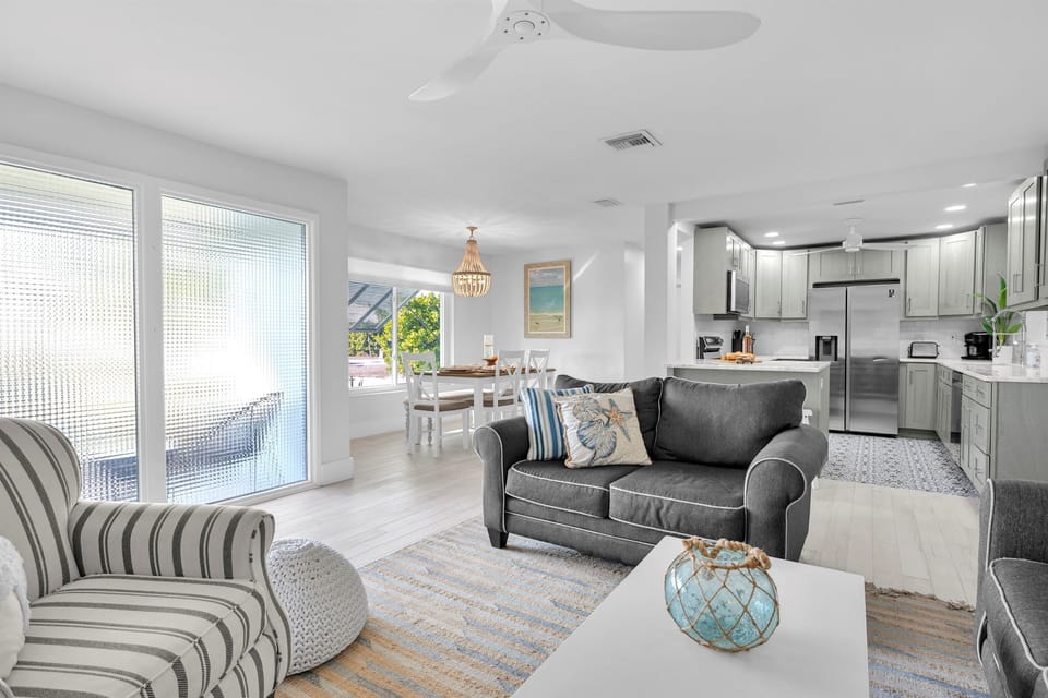 Light & Bright Living Space