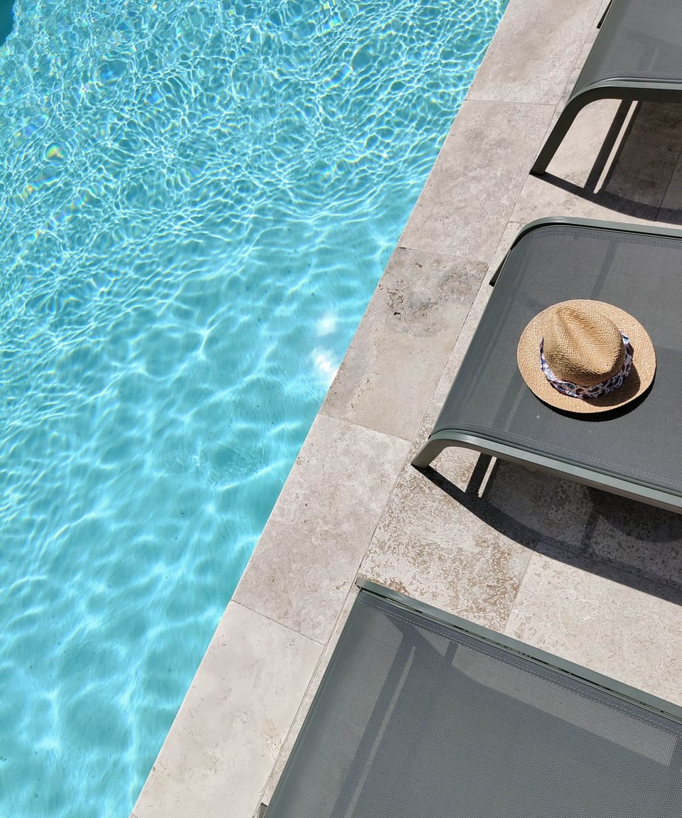 Mas etoile piscine sel vacances mimet provence