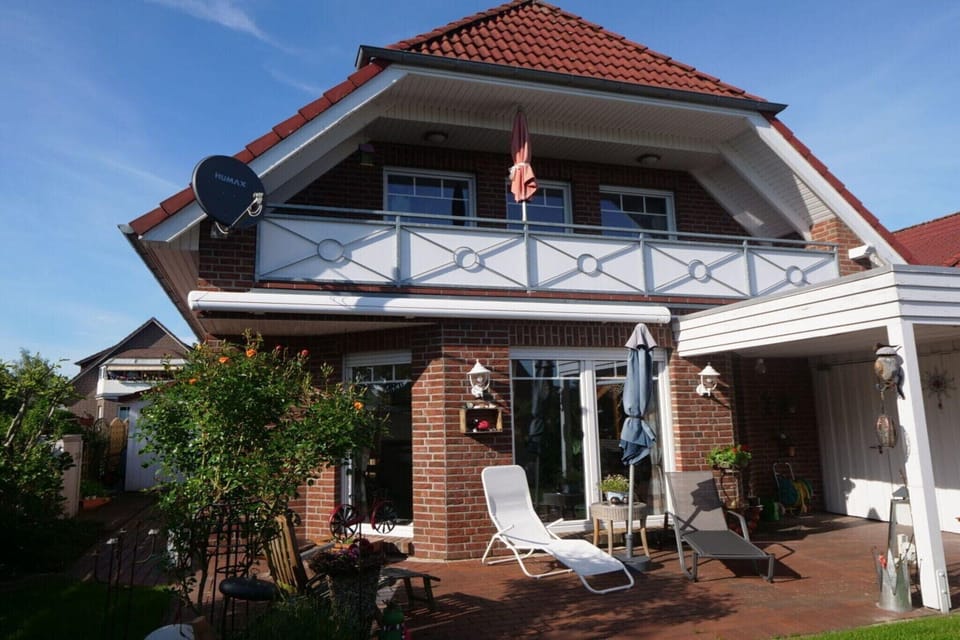 Holiday Home Exterior [summer]