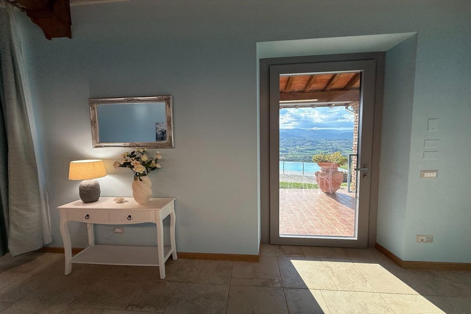 Entrance / Reception