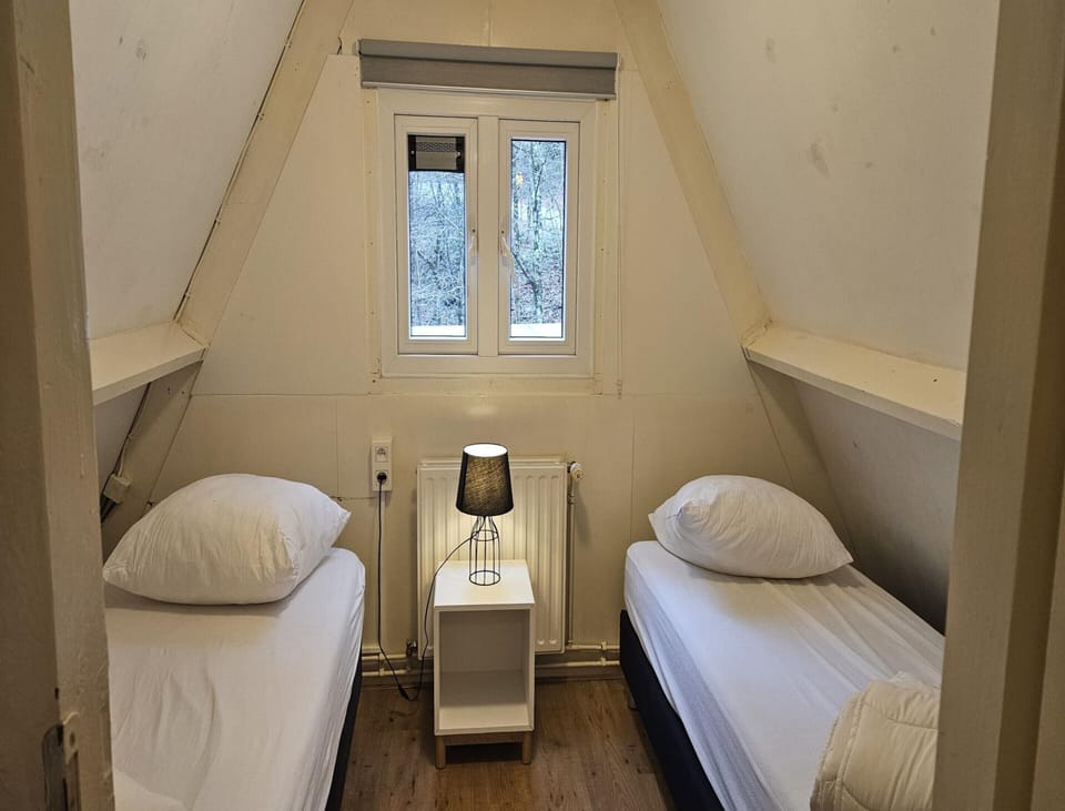 Chalet | 2 bedrooms, bed sheets