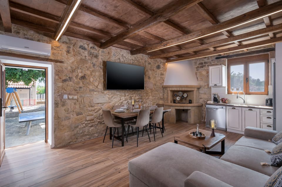 House | 2 bedrooms, soundproofing