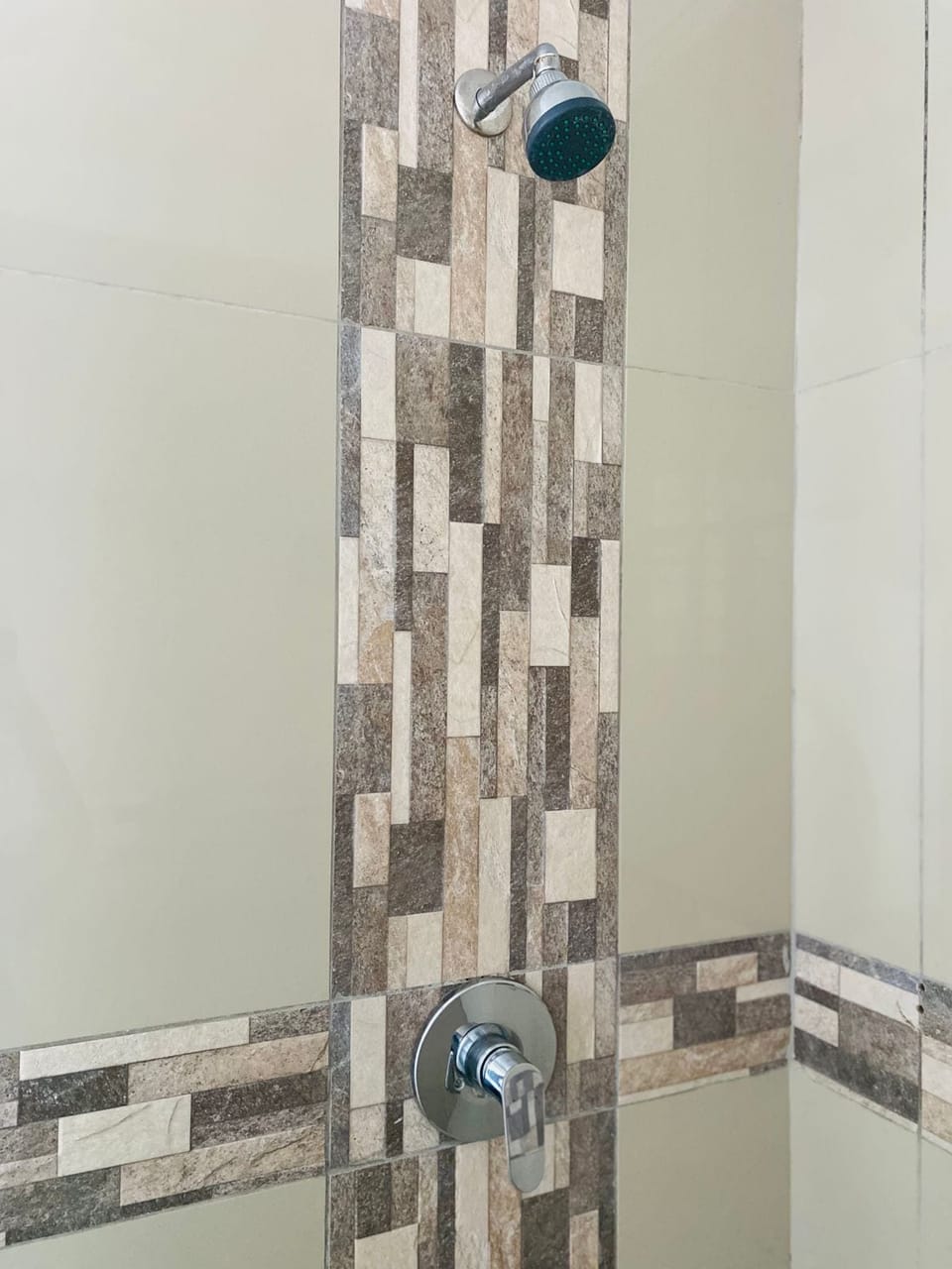Comfort Double Room, 1 Queen Bed | Bathroom shower