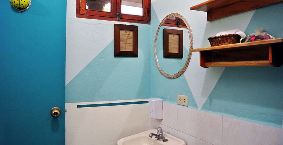 Superior Double Room, 2 Double Beds, Private Bathroom | Bathroom | Shower, eco-friendly toiletries, towels