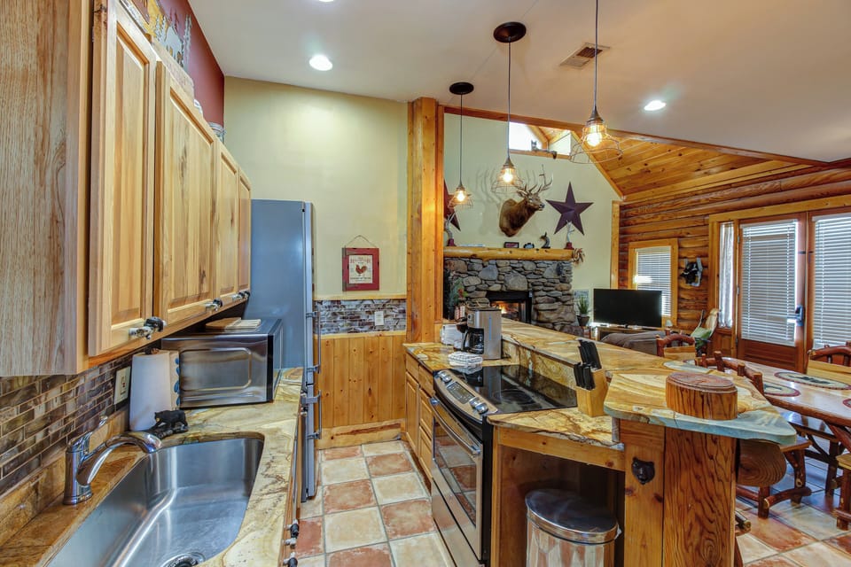 House (2 Bedrooms) | Interior