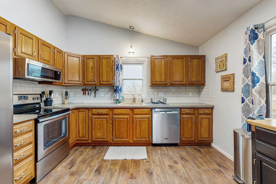House (3 Bedrooms) | Interior