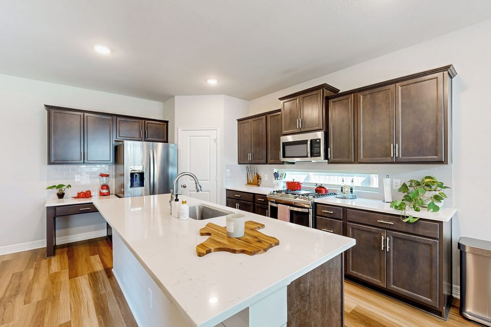 House (3 Bedrooms) | Interior