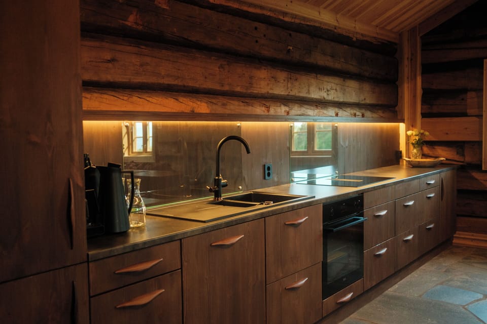 Design House, Mountain View | Private kitchen | Coffee/tea maker, highchair, dining tables