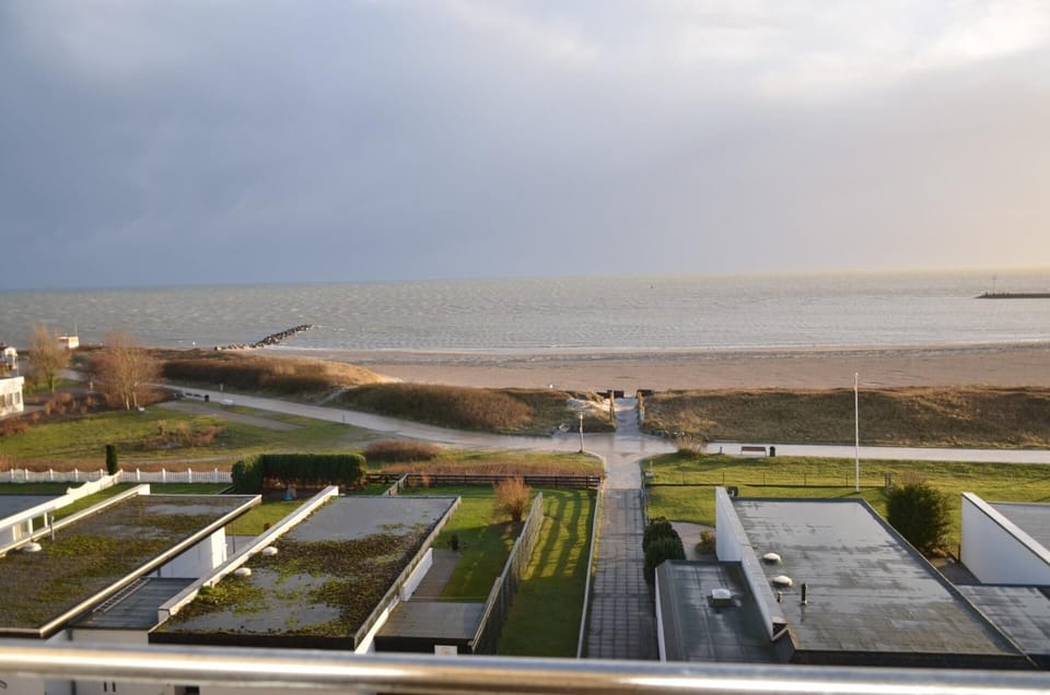 Beach/ocean view