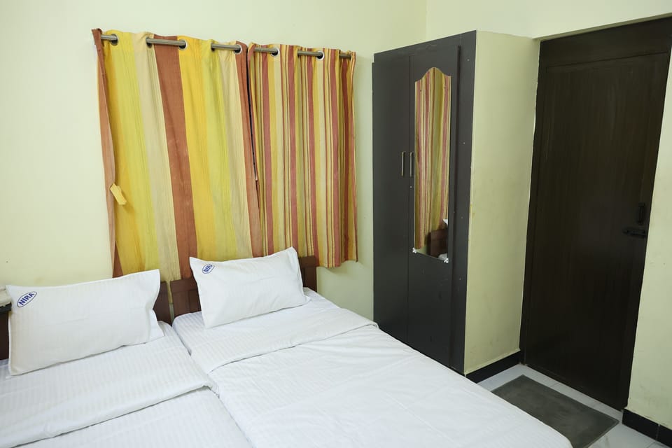 Classic Double Room | Desk, free WiFi