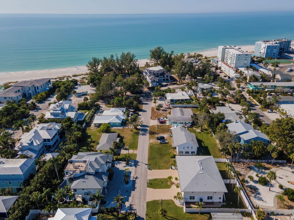 Beach is located a short 1.5 blocks away