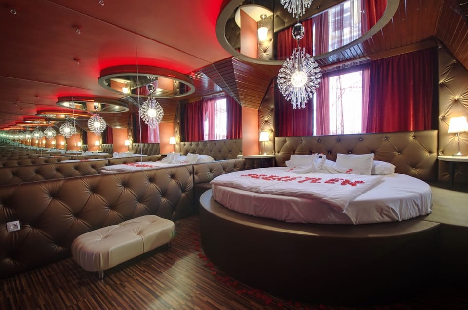 Deluxe Double Room | Free WiFi, bed sheets