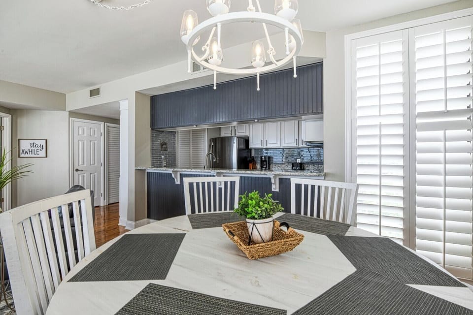 One Ocean Place 1206