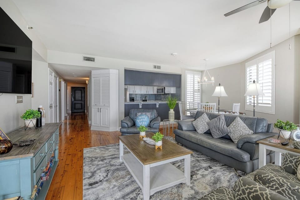 One Ocean Place 1206