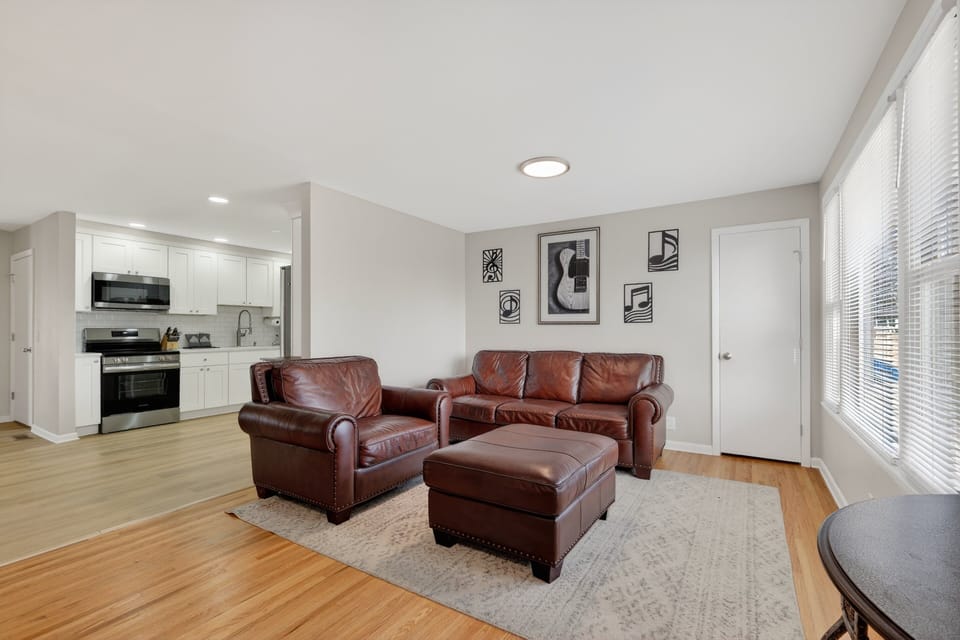 Architecture, Building, Furniture, Indoors, Living Room