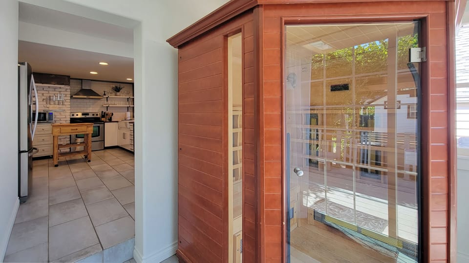 Family House, 5 Bedrooms, Pets Allowed | Interior