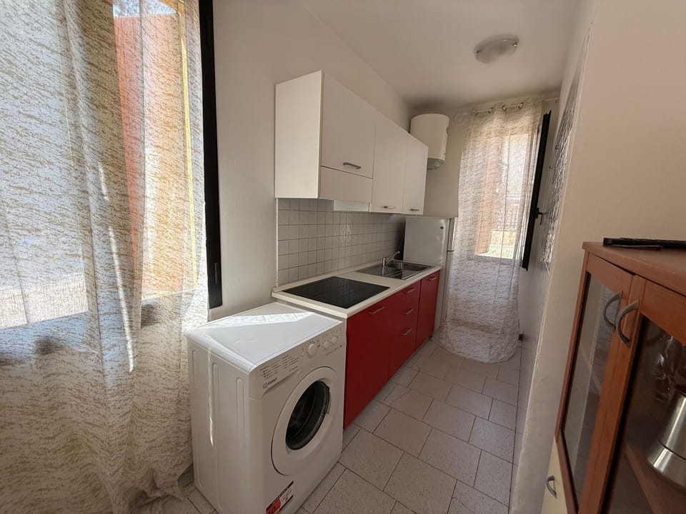 Apartment, 2 Bedrooms | Laundry