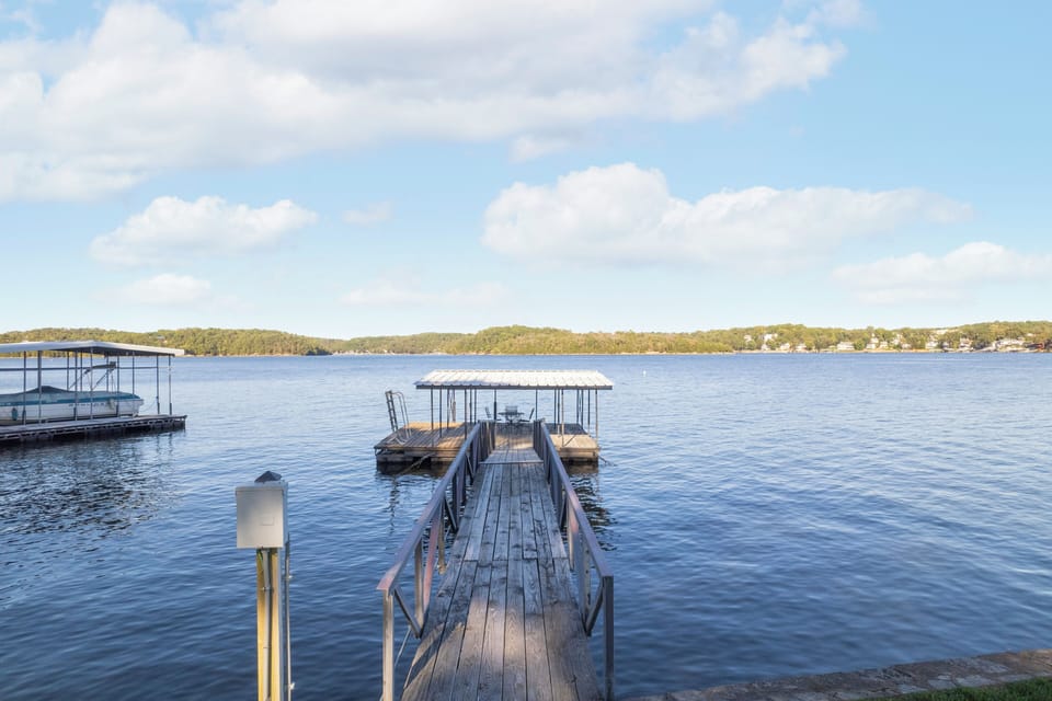 LAKEOZARKVACATION.COM