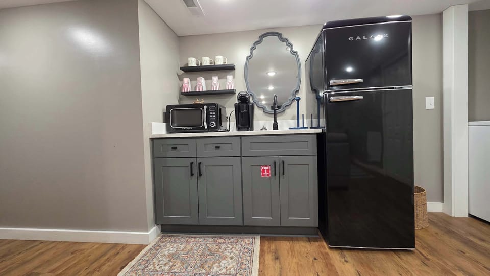 Kitchenette Delight, stylish space to whip up tasty meals with modern appliances and chic decor!