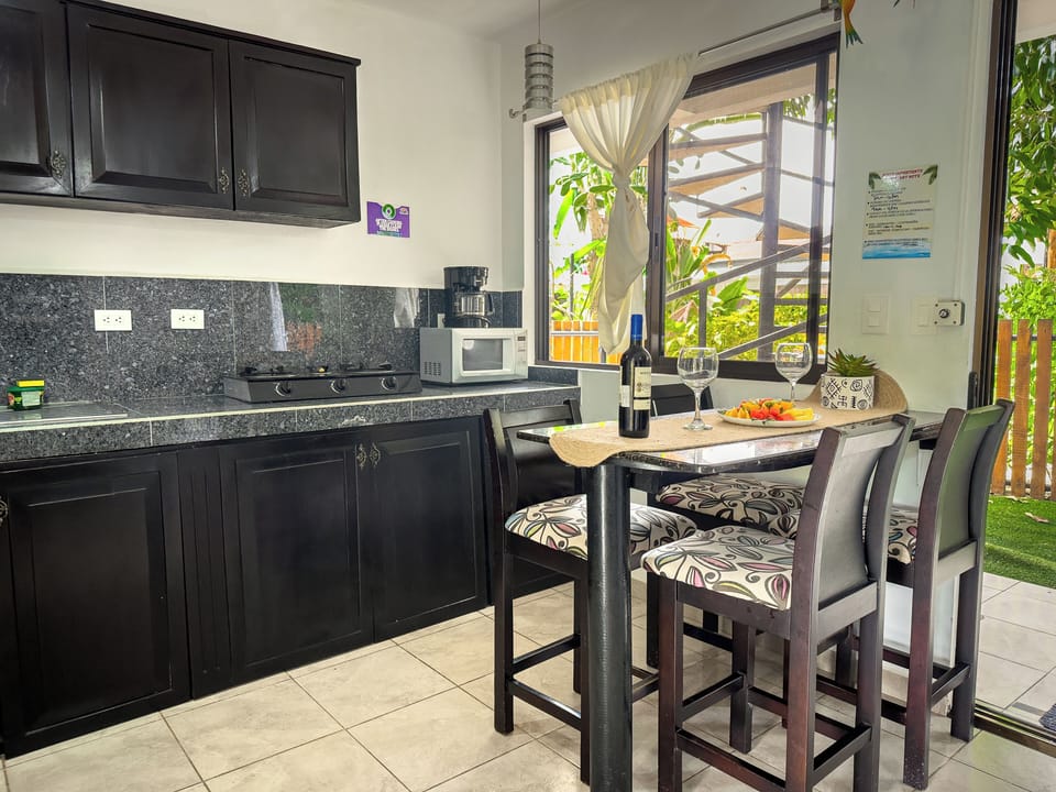 Family Suite, Pool View | In-room safe, free WiFi, bed sheets