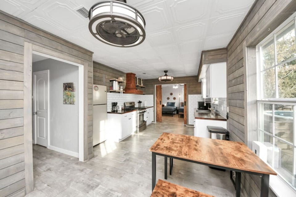Main House/Dining Area