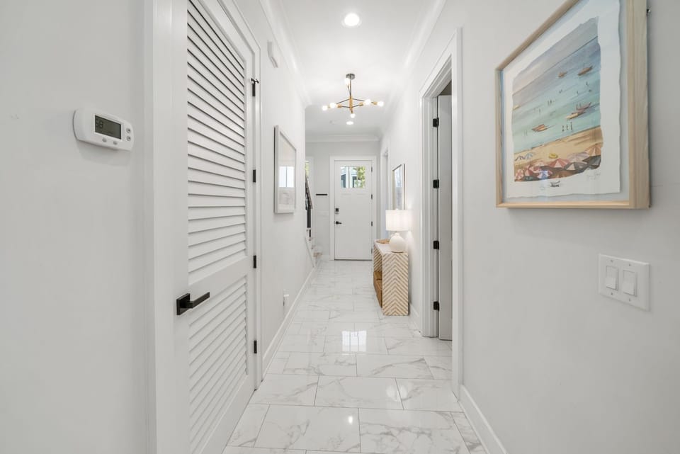 Large entryway designed for easy arrivals and plenty of room to unload.