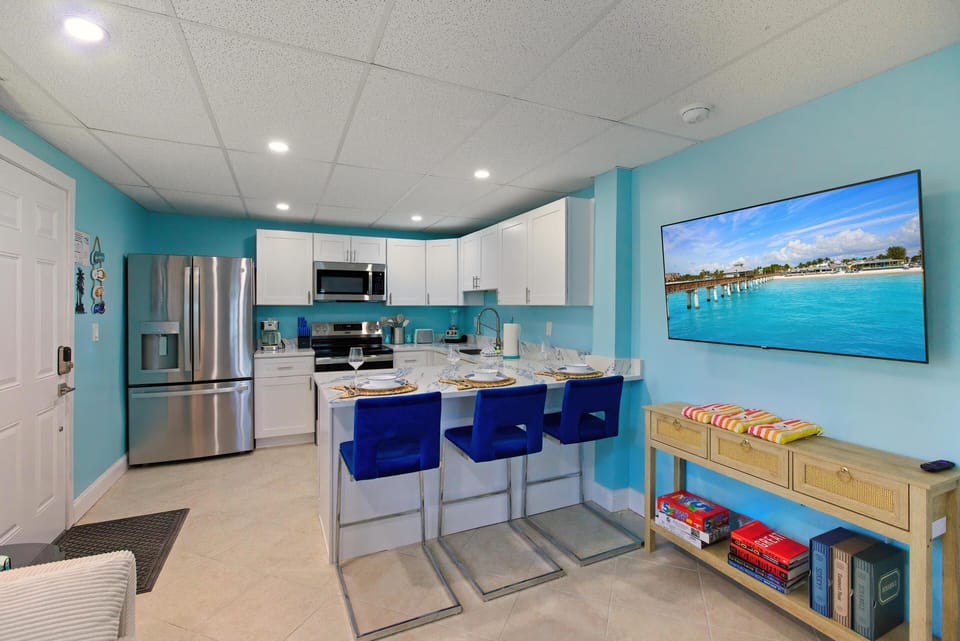 House, Multiple Beds (The Starfish Estate) | Private kitchen