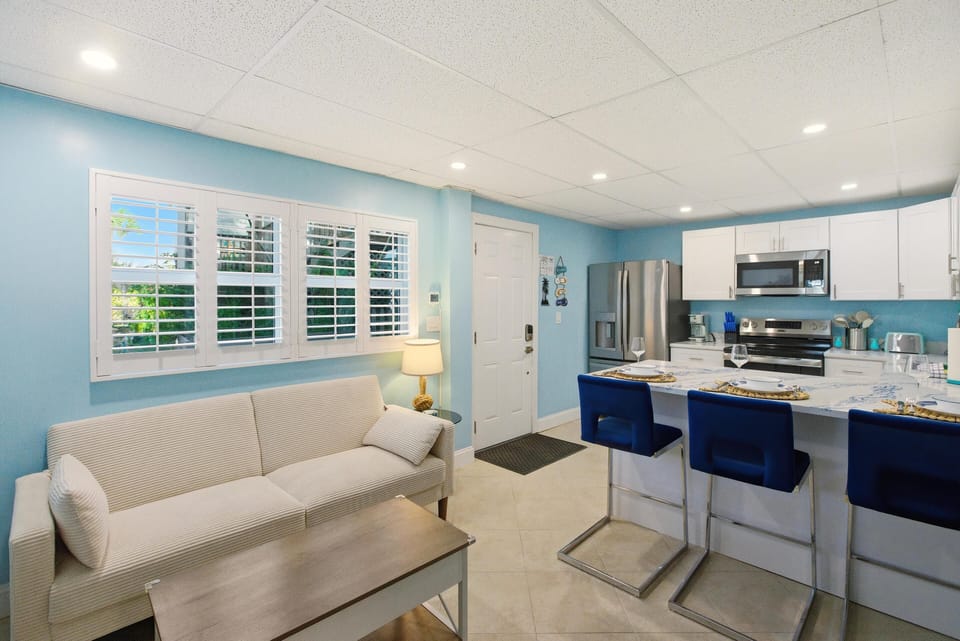 House, Multiple Beds (The Starfish Estate) | Living area