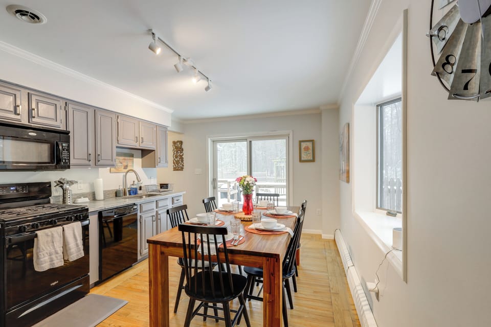 Kitchen | 1st Floor | Dining Table