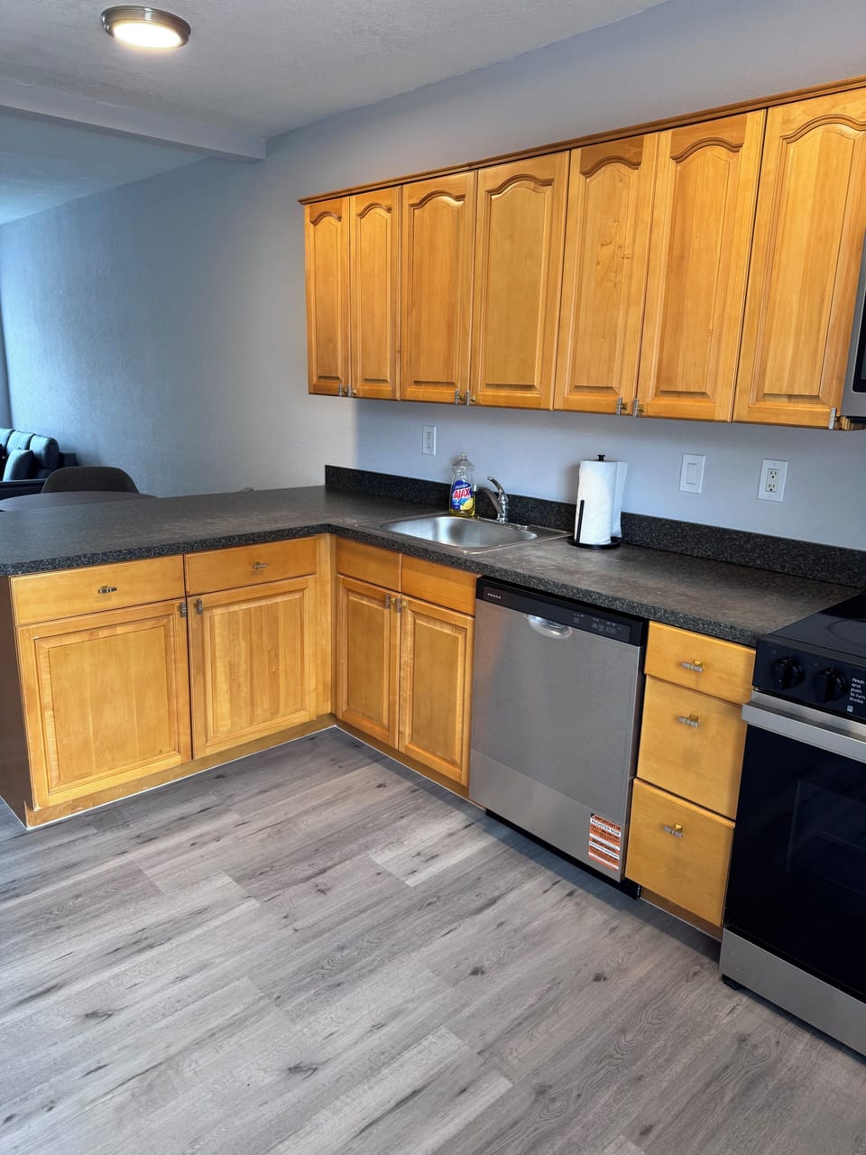 Family Suite | Private kitchen | Full-size fridge, microwave, oven, stovetop