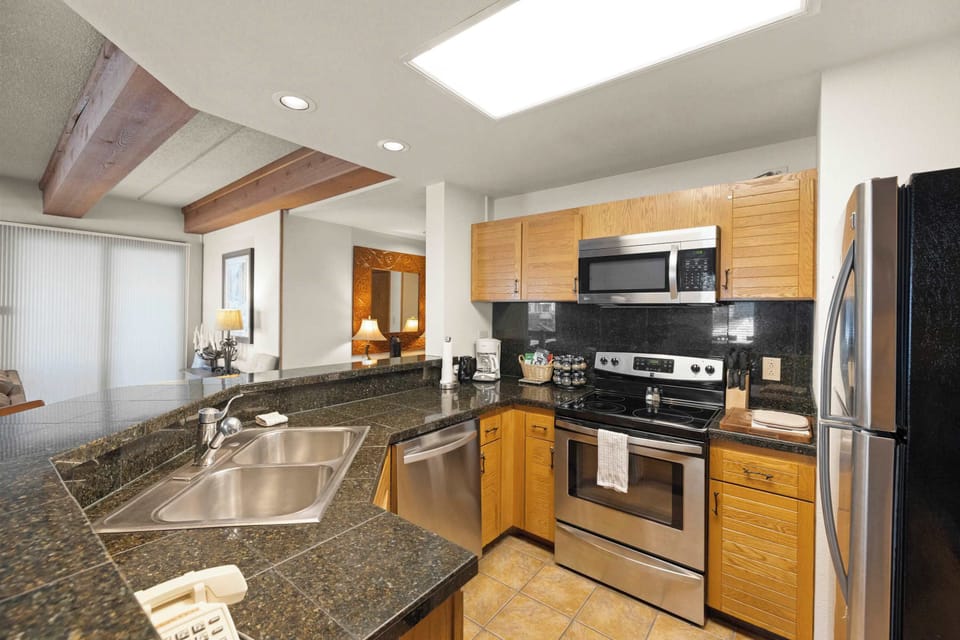 Kitchen  | Listed with @BookTraverse
