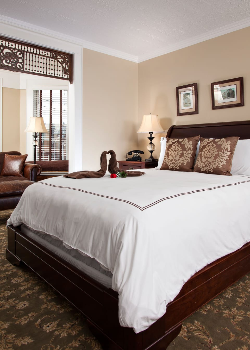 Rosemary | Premium bedding, pillowtop beds, iron/ironing board, rollaway beds