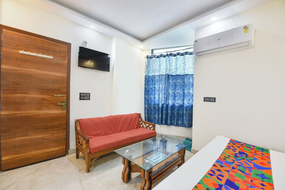 Egyptian cotton sheets, premium bedding, in-room safe, free WiFi