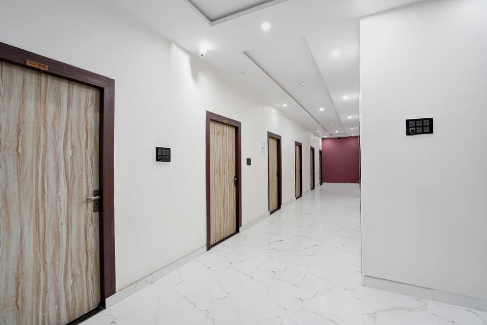 Fabhotel Vrrinda Residency Hotel in Varanasi