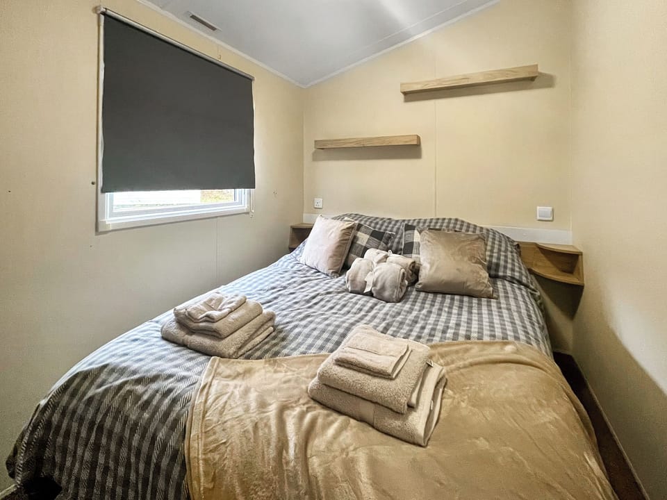 Double bedroom | Jordana Lodge, Edzell