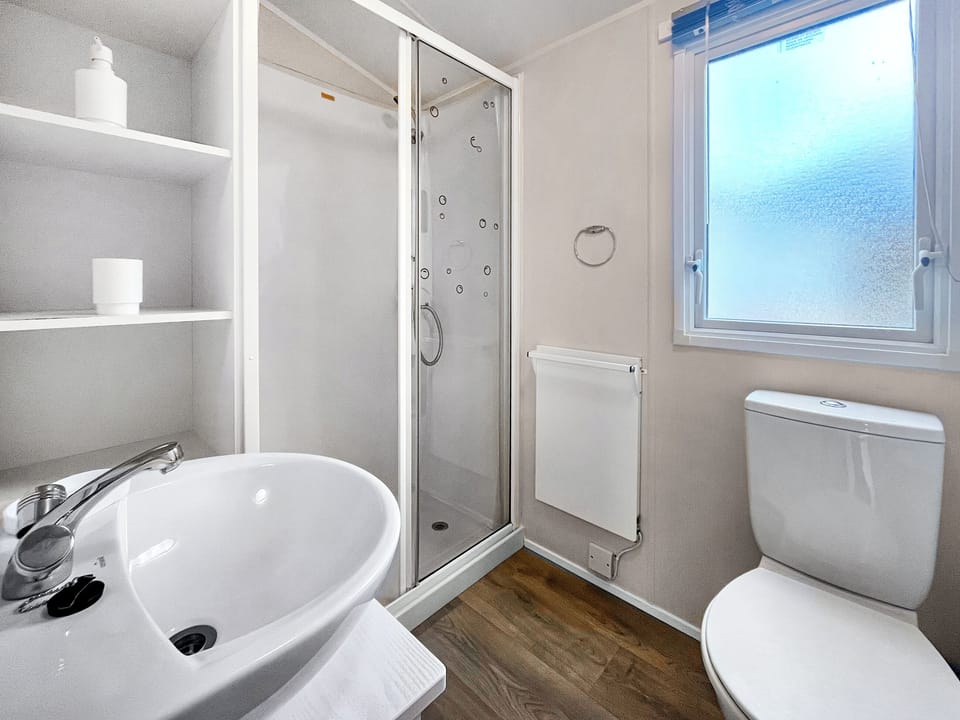 Bathroom | Jordana Lodge, Edzell