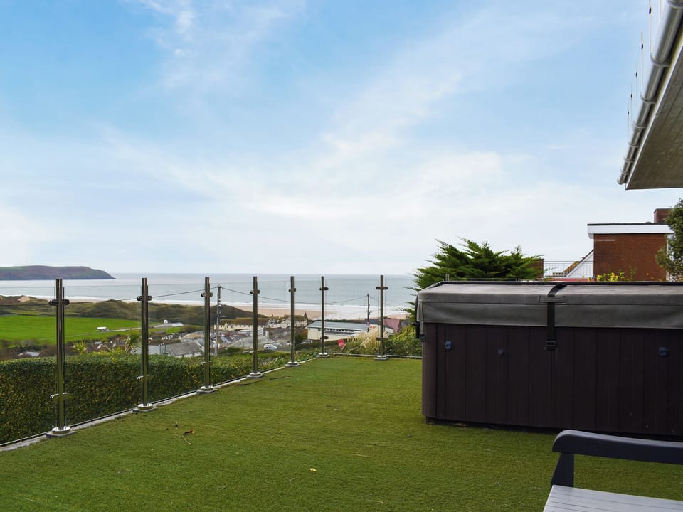 Terrace | Oceans Away - Seasons Apartments, Woolacombe