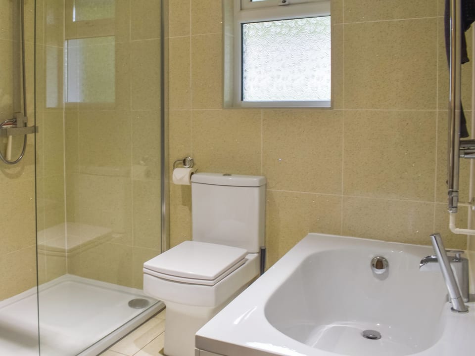 Bathroom | Sea The Sea - Seasons Apartments, Woolacombe