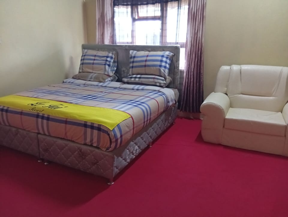Cottage, 1 Queen Bed, Patio | Iron/ironing board, free WiFi