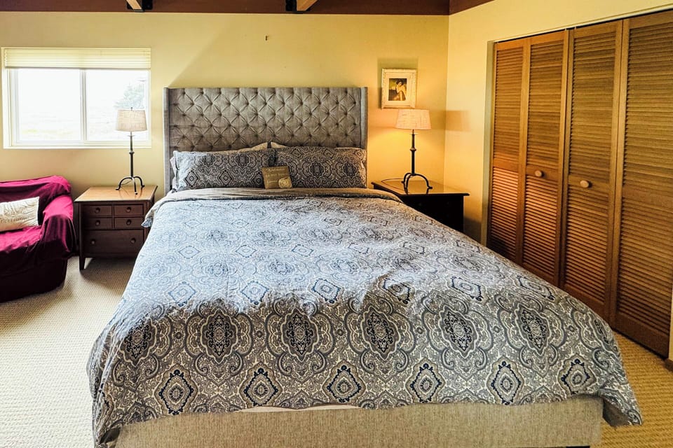 Bedroom 3 | King Bed | 2nd Floor