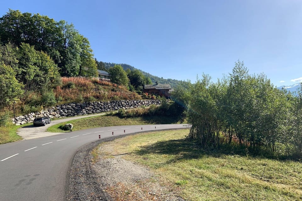 Immediate Surroundings [summer] (<1 km)