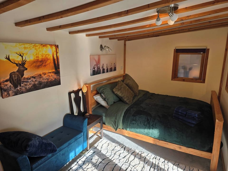 Luxury Welsh Wooden Cabin Cabin in Wales