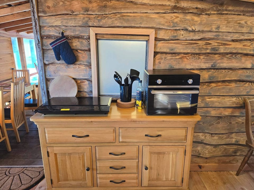 Cabin, 2 Bedrooms, Smoking, Balcony | Interior