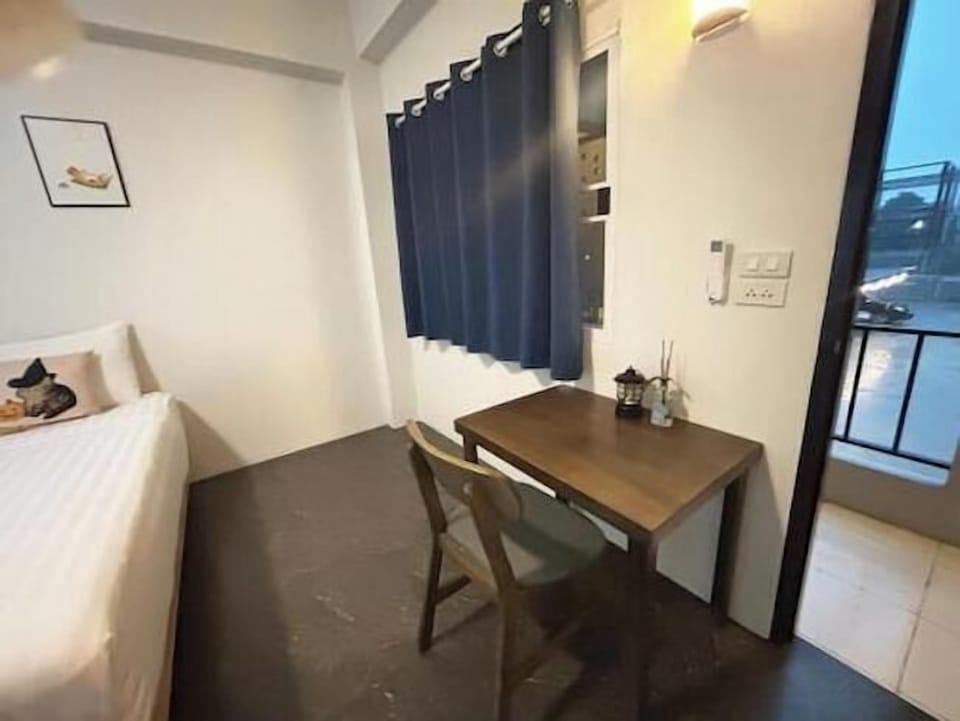 Apartment With Lake View | Soundproofing