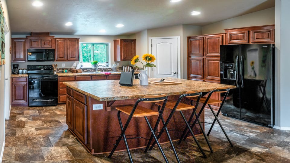 Family House | Private kitchen | Fridge, microwave, coffee/tea maker
