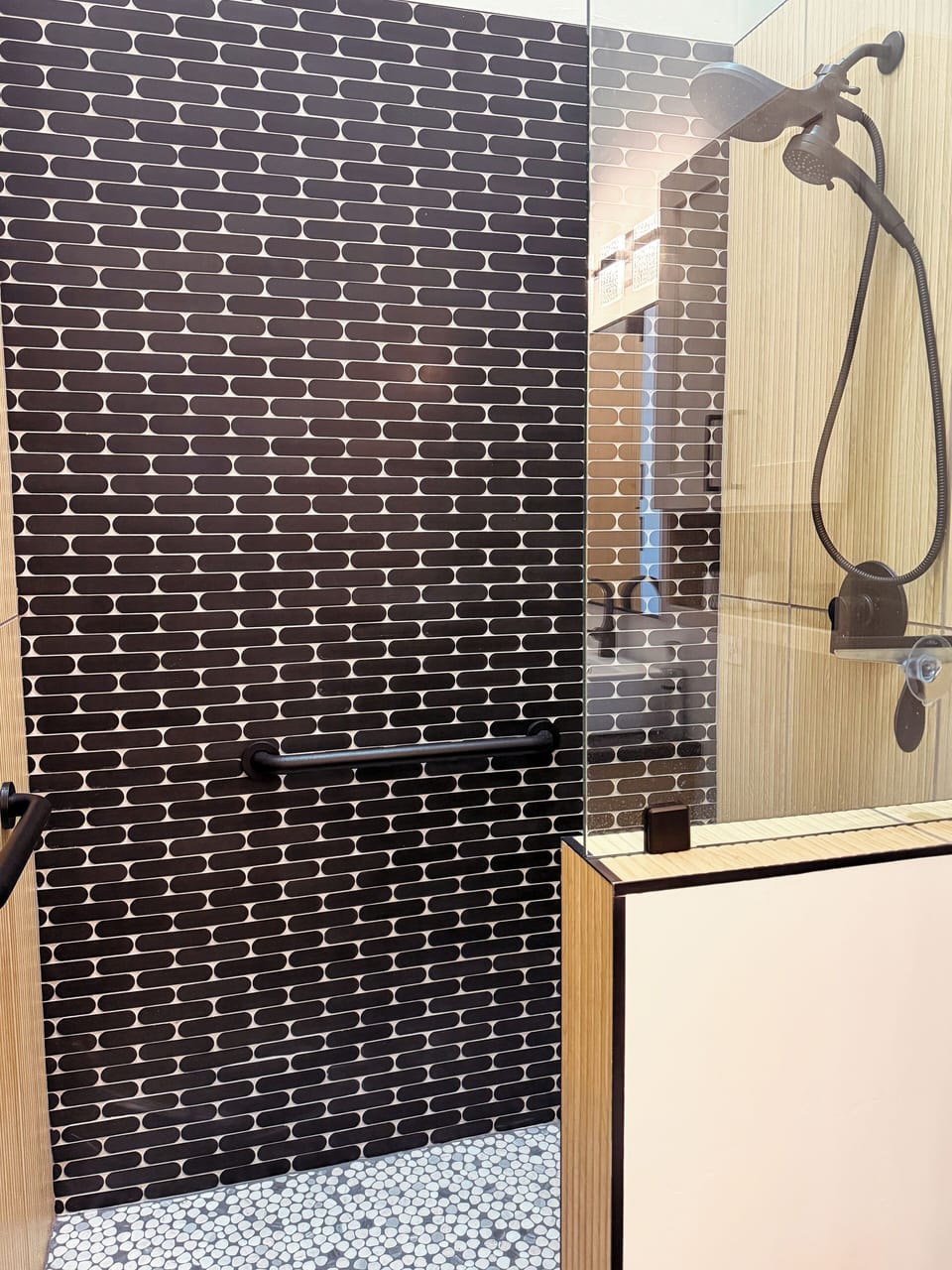 Guest Suite 1 Shower