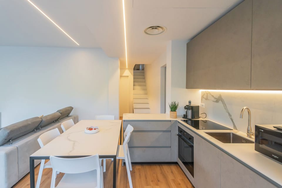 Villa (5 Bedrooms) | Private kitchen | Fridge, microwave, oven, stovetop