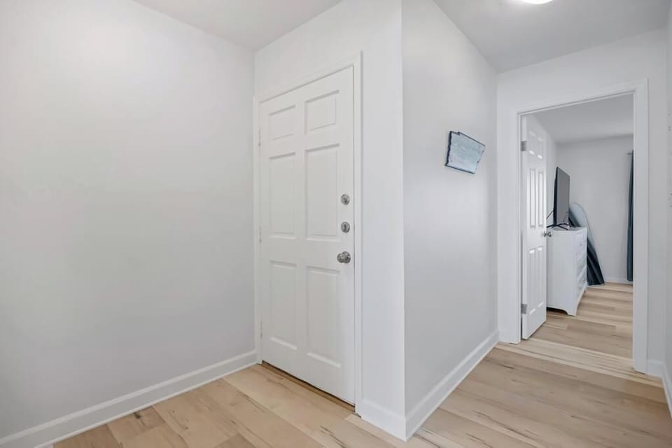 Welcoming entry hall w/ clean lines & easy flow into the home.