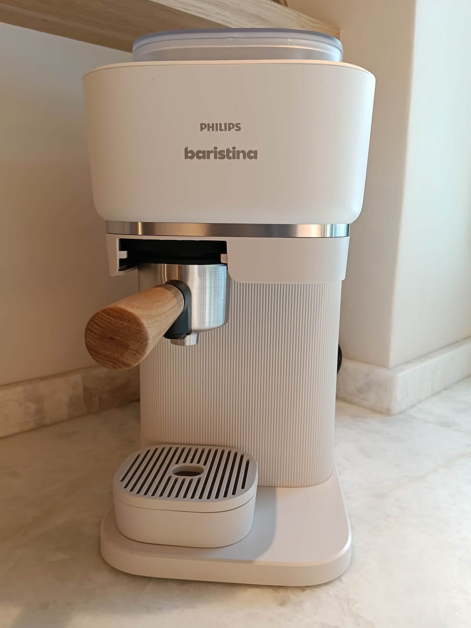 Bean to cup Coffee machine